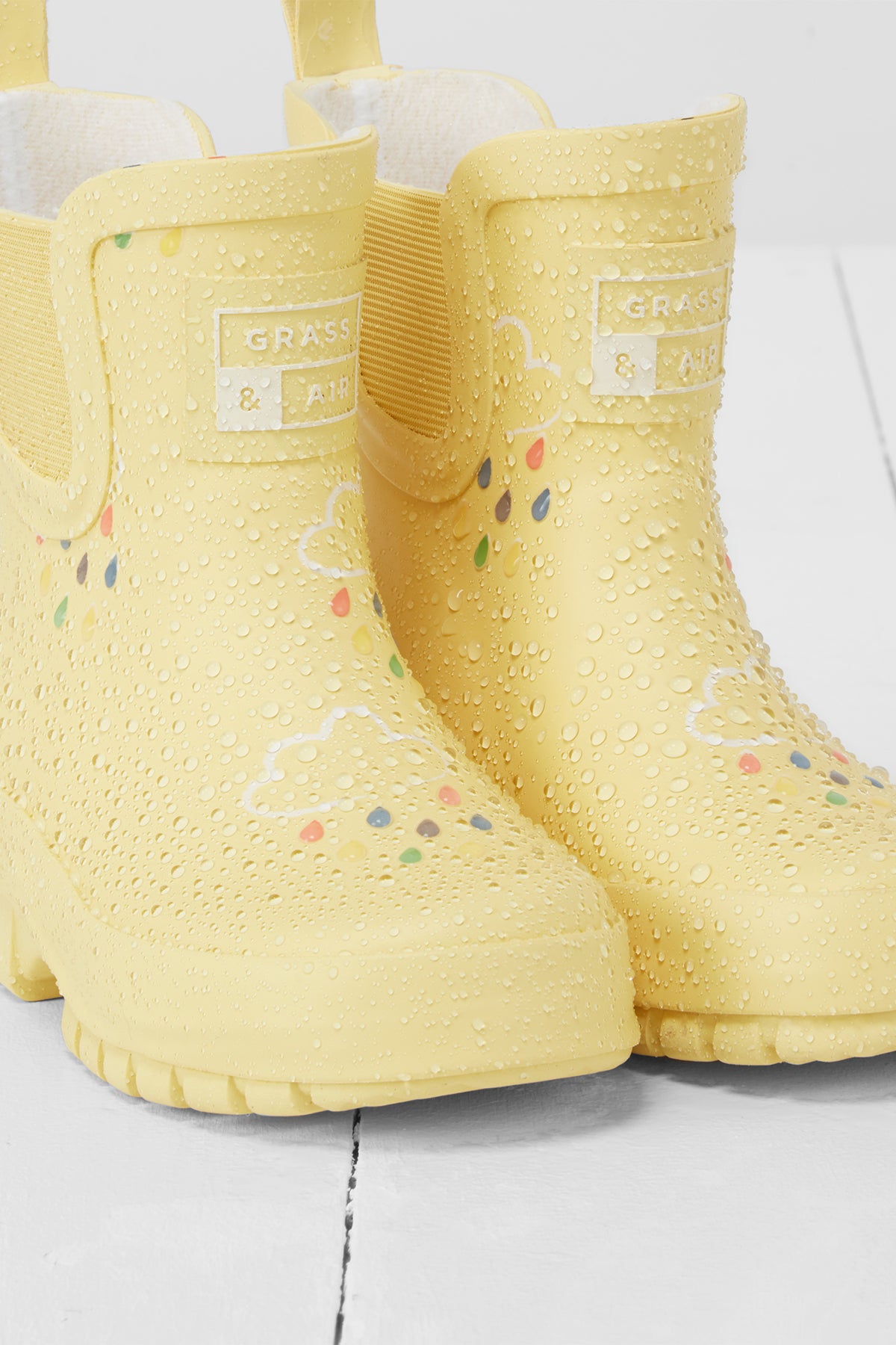 Buttermilk Yellow Colour-Changing Chunky Sole Shortie Welly
