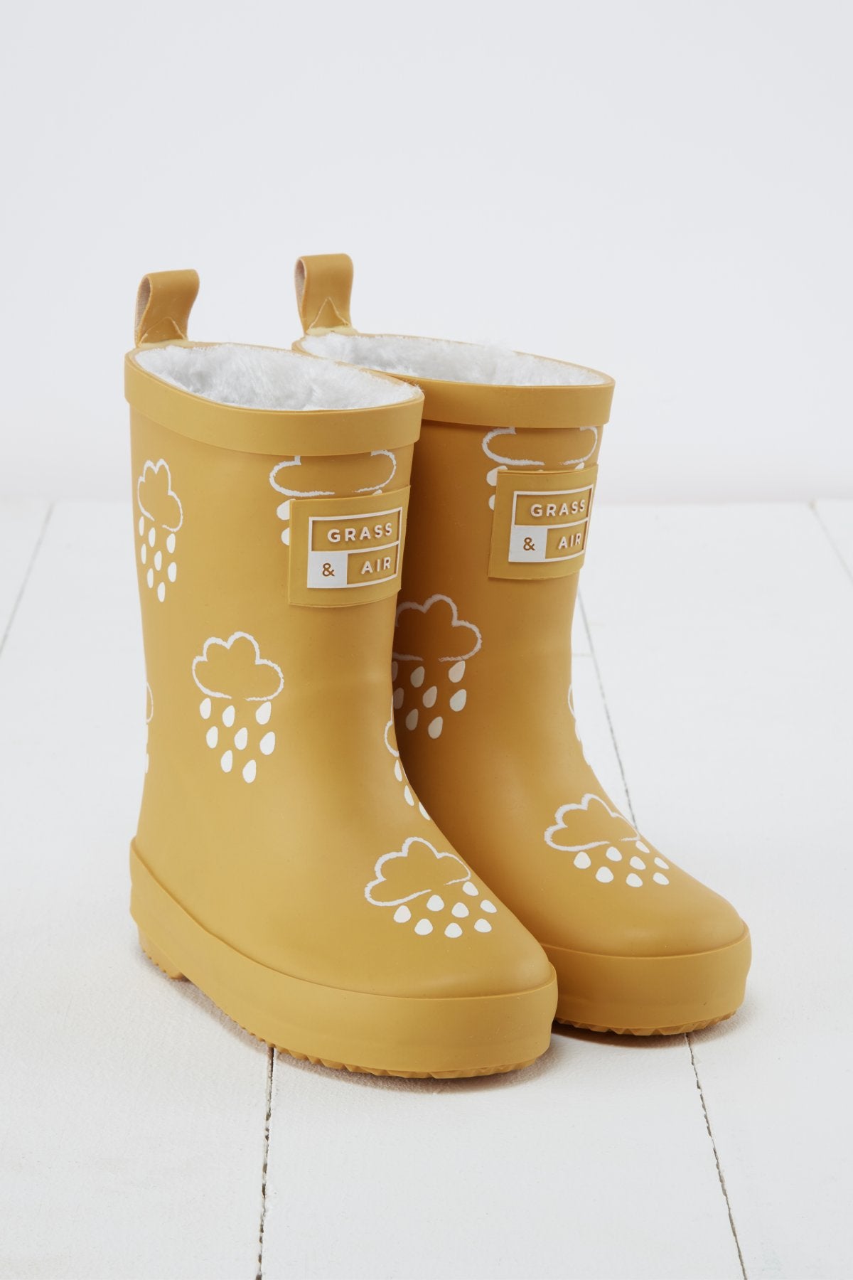 Ochre Colour-Changing Kids Wellies with Teddy Fleece Lining