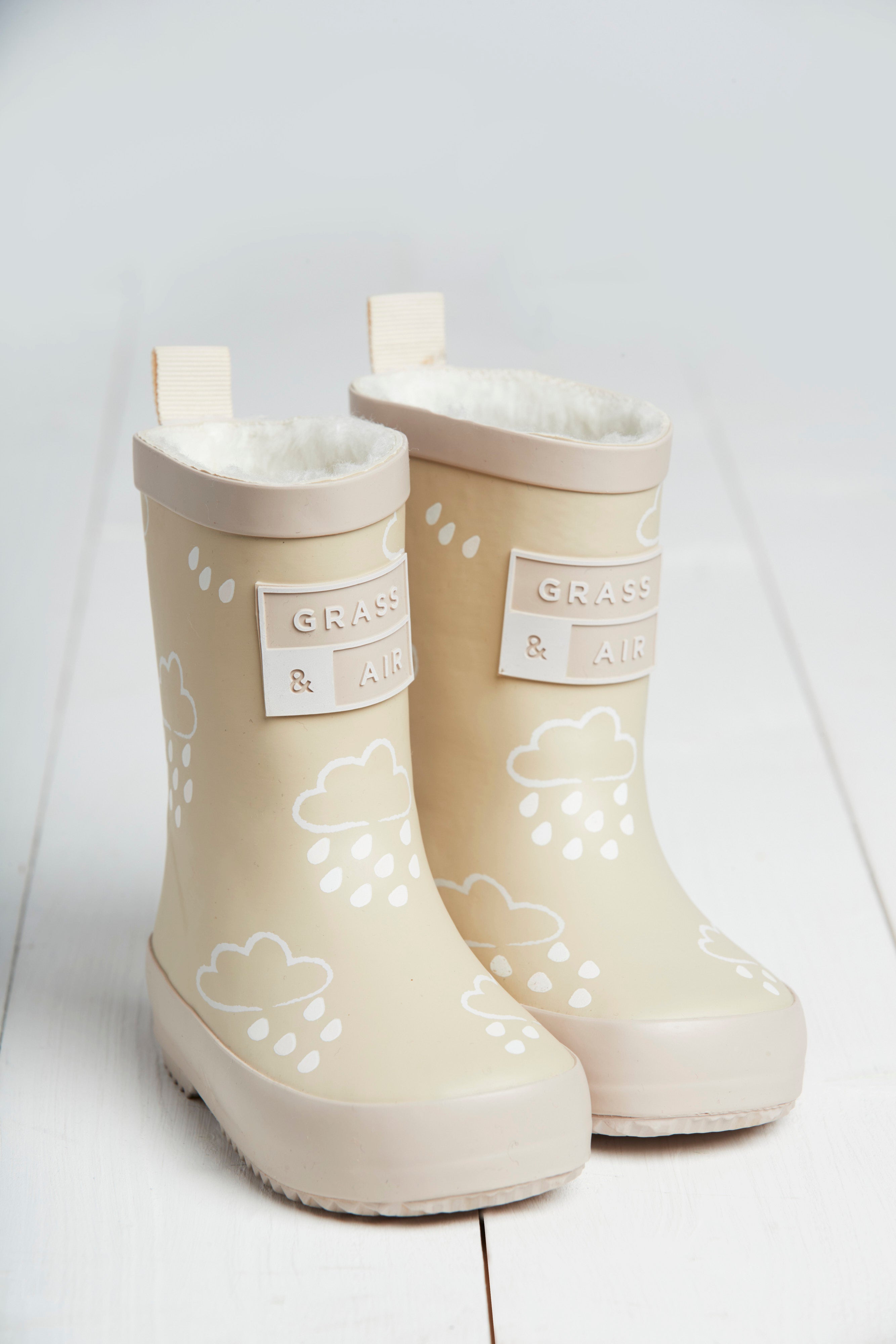 Stone Colour-Changing Kids Wellies with Teddy Fleece Lining